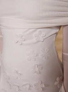 COSMINA Vestido romántico de mujer de manga larga, hombros descubiertos, blanco, semitransparente, con abertura alta y decoración floral 3D para vacaciones, Día de San Valentín