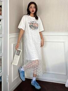 DAZY 2 件女装套装：印花中长款宽松圆领 T 恤 + 蕾丝细肩带连衣裙 - 米色 - 查看 1