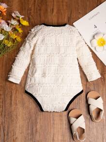 SHEIN Mother-Daughter Matching Solid Color Comfortable Elastic Knitted Jacquard Footie, Princess Pleated Bodysuit With Bow For Baby Girls, Long Sleeve Soft Stretchy Bodysuit, Cute All-In-One Outfit For Infants - Beige - View 2