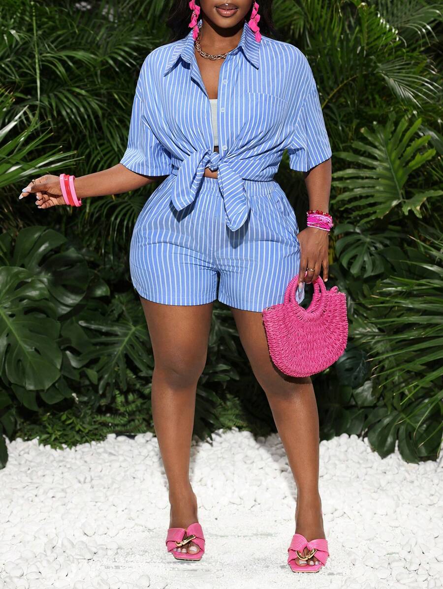 Slaydiva Set informale e versatile da donna composto da camicia larga a righe e pantaloncini corti - Blu - Visualizzare 1