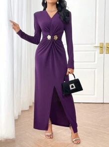 Modelyn Women's Solid Color V-Neck Long Sleeve Pleated Slit Hem Arabian Dress - Purple - View 4