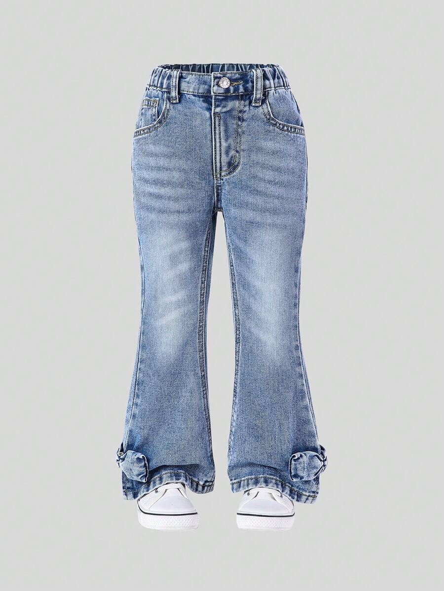 年轻女孩的破洞洗水牛仔喇叭裤配蝴蝶结装饰，时尚年轻女孩 - 淺色水洗藍 - 查看 1