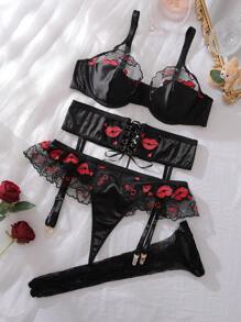 PetitDoll 情人节大码内衣套装 4 件套唇印交叉肩带荷叶边下摆刺绣字母 - 黑色 - 查看 3