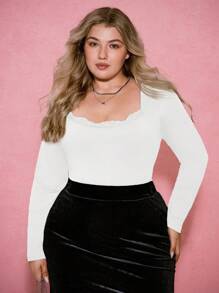 SHEIN EZwear Bodys slim de talla grande para mujer con cuello redondo, unicolor y parches de encaje