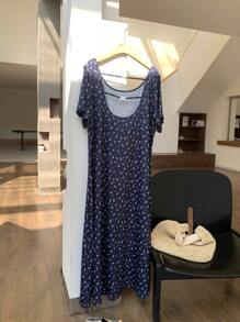 Dazy Plus 大码蝴蝶结装饰露背印花修身中长连衣裙，春夏女工连衣裙度假装 - 藏蓝色 - 查看 4