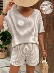 SHEIN Maternity Casual V-Neck Short Sleeve Top With Adjustable Elastic Waist Shorts Loose 2pcs Outfit Set