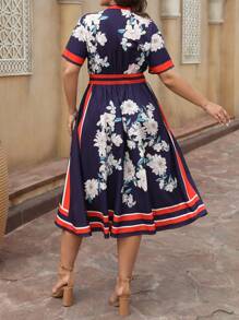 SHEIN Clasi Robe d'été casual pour femmes grandes tailles, à manches courtes, avec nœud papillon, imprimé floral multicolore. Élégante et rafraîchissante, vêtement décontracté. Robe longue de soirée élégante. Style de robe de ville pour femmes. Tenues d'été pour femmes. Saint-Patrick, tenues de rave, tenues de festival de printemps, style bohème de la Saint-Patrick - Multicolore - Voir 2