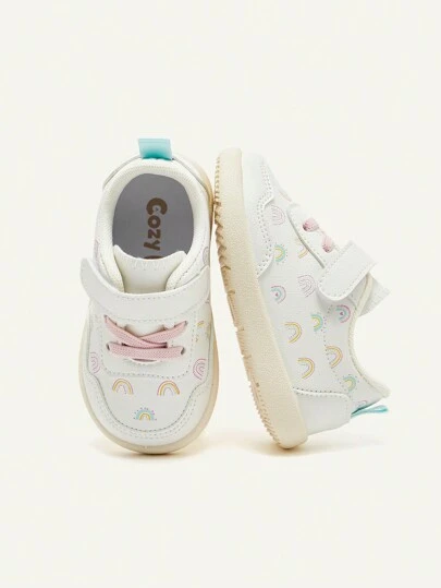 Cozy Pixies 1 双女童彩虹图案平底可爱舒适休闲乐福鞋，适合日常穿着（图案随机）