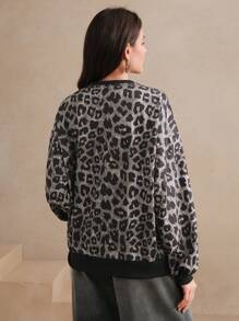 Anewsta Fashionable City Leopard Print Rhinestone Crew Neck Sweatshirt Pullover Fall Sweatshirt - Grey - View 4