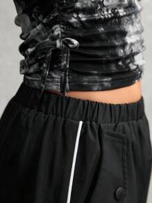 Girlism 2 Pieces Set For Teen Girls Black And White Autumn Streetwear Holiday Casual English Text Tie Dye Bow Decor T-Shirt & Chic Utility Cargo Pants - Multicolor - View 9
