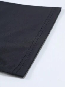 Manfinity EMRG 男士印花 T 恤，休闲简约风格，适合日常穿着