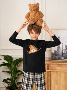 SHEIN Bộ 2 món/Bộ áo thun dài tay cổ tròn in hình gấu hoạt hình cho bé trai và quần ống đứng họa tiết kẻ caro, bộ đồ ngủ thoải mái và giản dị - Màu xanh hải quân - Xem 4