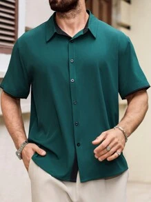 Manfinity Homme Men Plus Green Short Sleeve Shirt, Solid Color, Simple, Fashionable, Casual Everyday, Formal - Dark Green - View 3