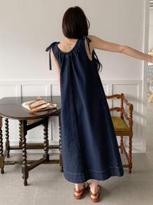 DAZY 女式蝴蝶结吊带牛仔连衣裙 - 深色水洗藍 - 查看 4