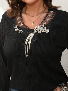 SHEIN LUNE Women Casual Fashion Versatile Layering Mesh Panel Contrast Trim Design Plus Size T-Shirt, Suitable For Vacation, Casual Party, Valentine's Day, Chinese Festivals, Cooling, Stress Relief, Evening Gown, Elegant Fashion Lounge T-Shirt