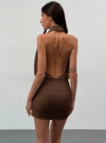 Aloruh 极简主义通勤年轻街头复古挂脖深 V 极度露背修身棕色女式连衣裙 - 棕色 - 查看 6