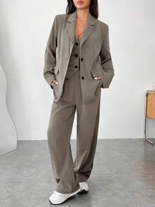 SHEIN EZwear Plus Size Women Black Old Money Printed Winter Jacket With Vest & Casual Suit 3-Piece Set Fall