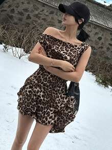 DAZY Vestido de mujer con cuello en pico floral, sin mangas, con estampado de leopardo, cintura ceñida, para vacaciones/playa, vestido drapeado de primavera/verano con estampado de leopardo, vestido de un hombro, vestido de lechera, mini vestido con estampado de guepardo, blusas casuales de mujer con hombros descubiertos - Caqui - Ver 6