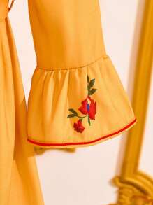 Young Girl' Yellow Abaya Kaftan Jalabiya Tunic, Elegant Modest Clothing For Ramadan & Eid Al-Adha, Holiday Dress With Sash Waist Tie And Printed Pattern - Multicolor - View 4