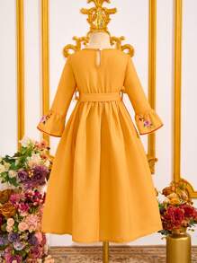 Young Girl' Yellow Abaya Kaftan Jalabiya Tunic, Elegant Modest Clothing For Ramadan & Eid Al-Adha, Holiday Dress With Sash Waist Tie And Printed Pattern - Multicolor - View 2
