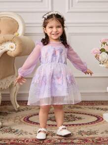Vestido elegante, dulce y lujoso para niña bebé con bordado de mariposa púrpura, manga abullonada y capa de tul morado. Diseñado con un estilo sofisticado y glamoroso, el vestido presenta un delicado bordado de mariposa y una tela de tul púrpura soñadora como superposición. - Morado - Ver 5