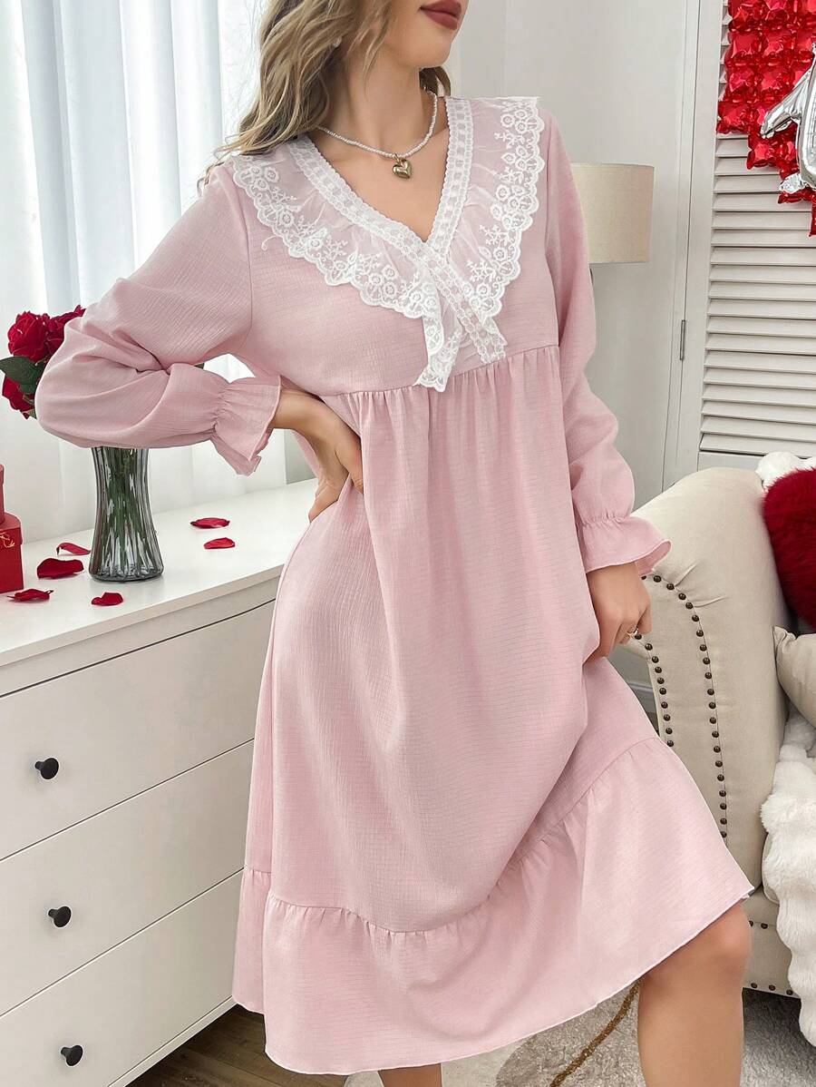 浪漫蕾丝花边荷叶边袖女式睡裙 - 粉色 - 查看 1