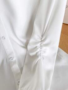 SHEIN Unity Camisa de mujer de manga larga con botones, fruncida y de unicolor elegante, adecuada para el uso diario y el trayecto al trabajo - Blanco - Ver 3