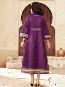 SHEIN 少女紫色和深紫色缎面金色宫廷图案印花网眼长袖超长开衫连衣裙，优雅优雅宫廷公主裙，2 件套，适合开斋节、建国纪念日 - 紫色 - 查看 2