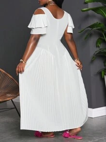 Slaydiva Robe d'épaules dénudées taille unicolore à volants et coupe ajourée, convenant aux grandes tailles. Appropriée pour le mariage, élégante, douce, romantique, sortie en amoureux. - Blanc - Voir 2