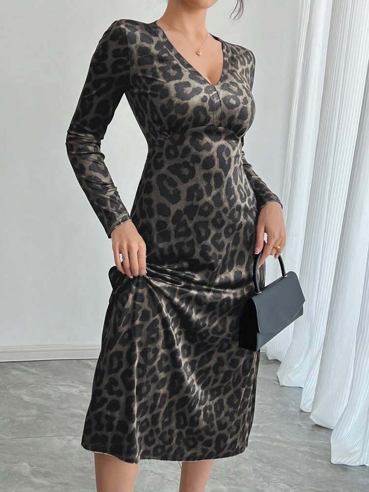 Robe midi ajustée à col en V imprimé léopard, robe de soirée à imprimé guépard, robe à manches longues pour l'automne
