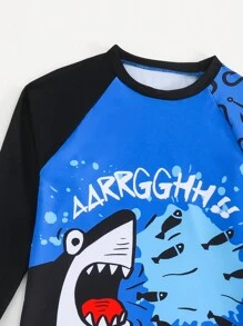 SHEIN 男童字母和沙滩印花圆领长袖上衣和短裤泳衣套装 - 藍色 - 查看 4