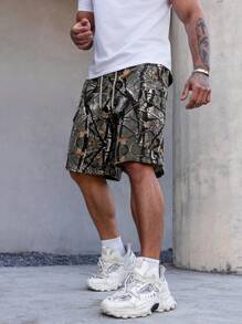 Manfinity LEGND Men's Branch Print Drawstring Waist Loose Denim Shorts