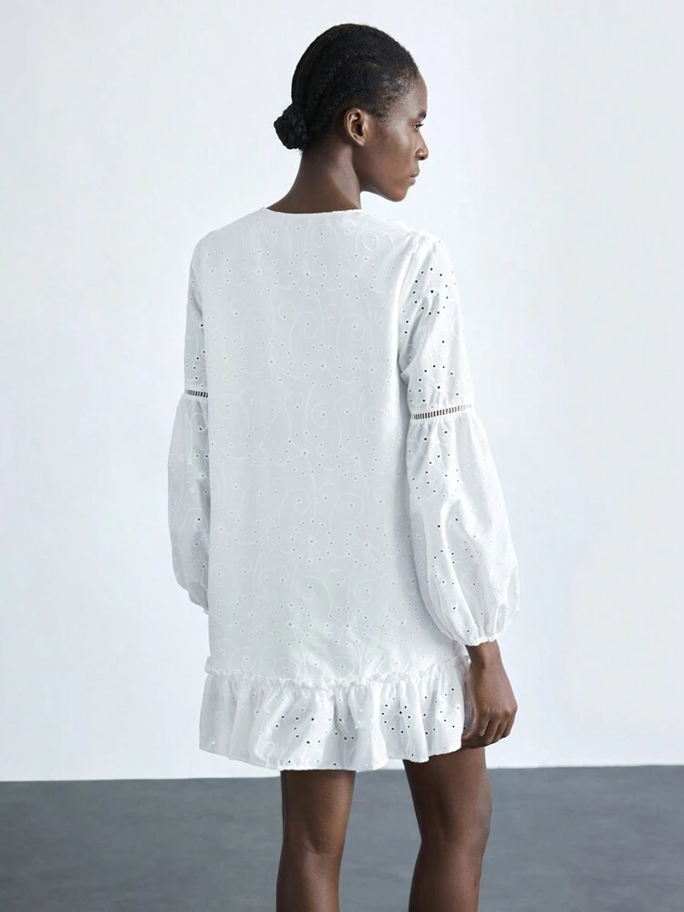 SHEIN Maija Women's White Solid Color Laced Up Lantern Sleeve Ruffle Hem Casual Vacation Mini Dress, Fashion & Versatile For Early Spring,Boho