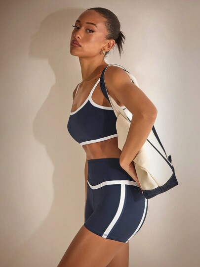 Athîral Set de 2 piezas de top sin mangas y pantalones cortos casuales de deporte y yoga para mujer