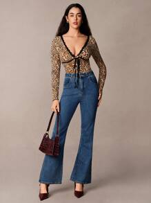 SHEIN Frenchy Women's Fall Leopard Print Contrast Lace V-Neck Long Sleeve Bodysuit,Contrast Trim Bodysuit,Fall Women Dresses,Animal Print Bodysuit ,Leopard Top,Leopard Bodysuit,Halloween Outfits,Halloween Tops