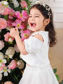 SHEIN Baby Girls Floral Sets By Modely Baby Girl, Featuring White Textured Fabric With Blooming Flower Patterns, Exuding A Fresh And Sweet Vibe, Like Vibrant Spring Flowers In Full Bloom