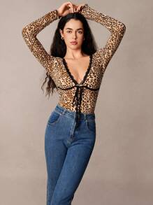 SHEIN Frenchy Women's Fall Leopard Print Contrast Lace V-Neck Long Sleeve Bodysuit,Contrast Trim Bodysuit,Fall Women Dresses,Animal Print Bodysuit ,Leopard Top,Leopard Bodysuit,Halloween Outfits,Halloween Tops