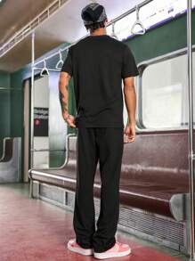 Manfinity Roghcode Men's Casual Skull & Letter Print Short Sleeve T-Shirt And Drawstring Waist Long Pants Set - Black - View 2