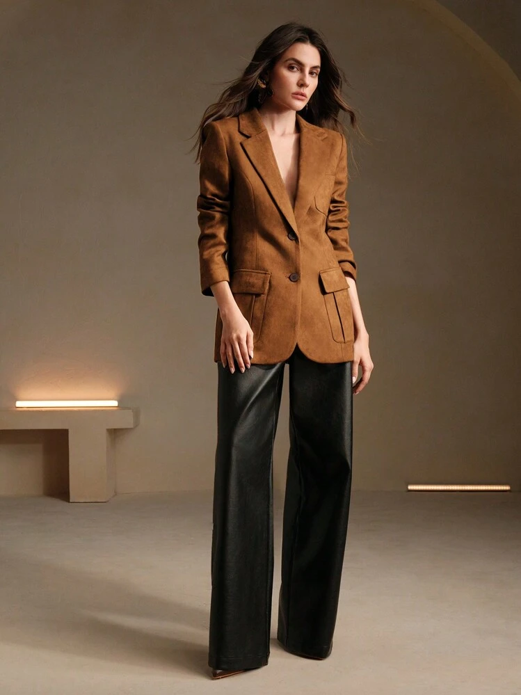 Anewsta Blazer Elegante de Manga Longa com Bolsos Múltiplos em Suede Sintético - Marrom - Visão 5