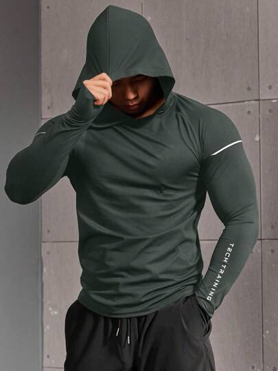 Manfinity Sport Corelite Men's Casual Letter Print Long Sleeve Sweatshirt Ultra Lightweight Sweat-Wicking 4-Way Stretch Material Minimalist Design Physique-Enhancing Seamless Design Hooded For Workout Gym Gym Top Compression Shirt Men