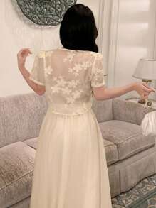 女士圆领泡泡袖蕾丝透视衬衫 - 杏色 - 查看 2