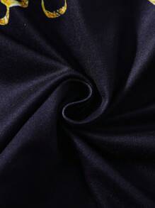 SHEIN Young Girls Ramadan 2pcs/Set Fashion Crescent Moon Print Fitted Cap Sleeve Casual Crew Neck Dress, Summer - Black and White - View 6