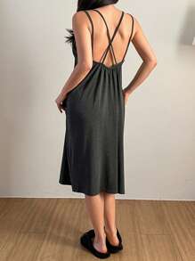 DAZY 简约细肩带交叉后背睡衣连衣裙