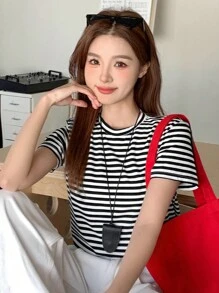 DAZY 女士条纹印花圆领短袖休闲 T 恤夏季 - 黑與白 - 查看 1