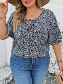 SHEIN CURVE+ 大码黑色碎花前系带衬衫裙，优雅的夏季度假装