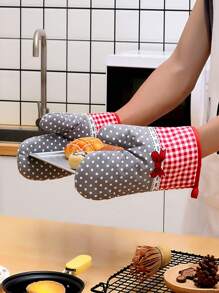 1pc Kitchen Cute Prints Oven Mitts,Baking Gloves,Heat Resistant Glove, Country Style Thick Checked Microwave Oven Glove, Oven Mitts And Potholders, Home Decor,Valentine's Day Decorations