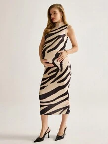 MaterniWear Maternity Crew Neck Sleeveless Detailed Pattern Casual Fitted Dress