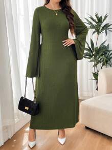 SHEIN Frenchy 加大码女式 Tita Outfit 端庄连衣裙 女式超长连衣裙 加大码束腰外衣 圆领 长袖 休闲连衣裙 - 軍綠色 - 查看 2