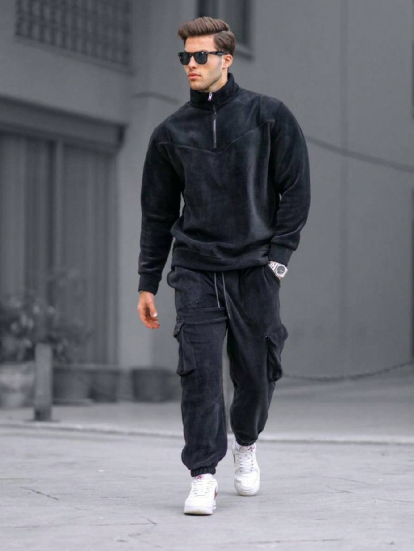 Manfinity Dauomo Men's Simple Front Zip Long Sleeve Top And Long Pants Furry Suit