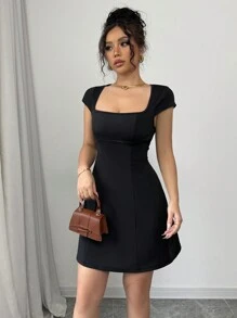 Gloray Đầm mini cổ vuông viền loe màu đen thanh lịch dành cho nữ - màu đen - Xem 7